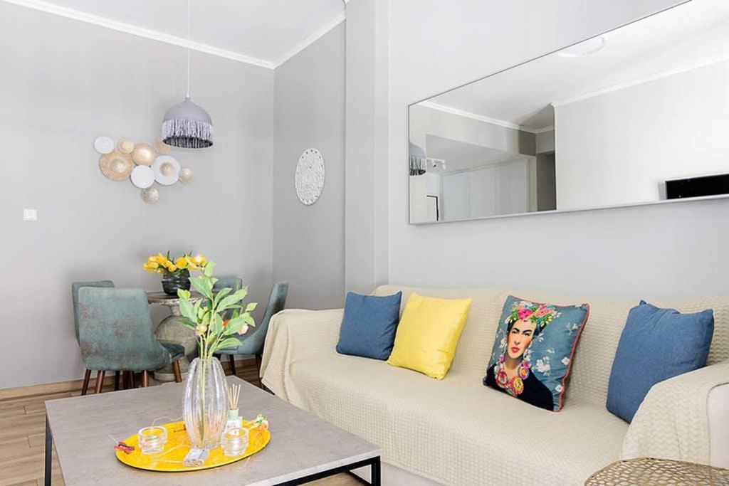 Bright Apartment For 6 Ppl In Atény Exteriér fotografie