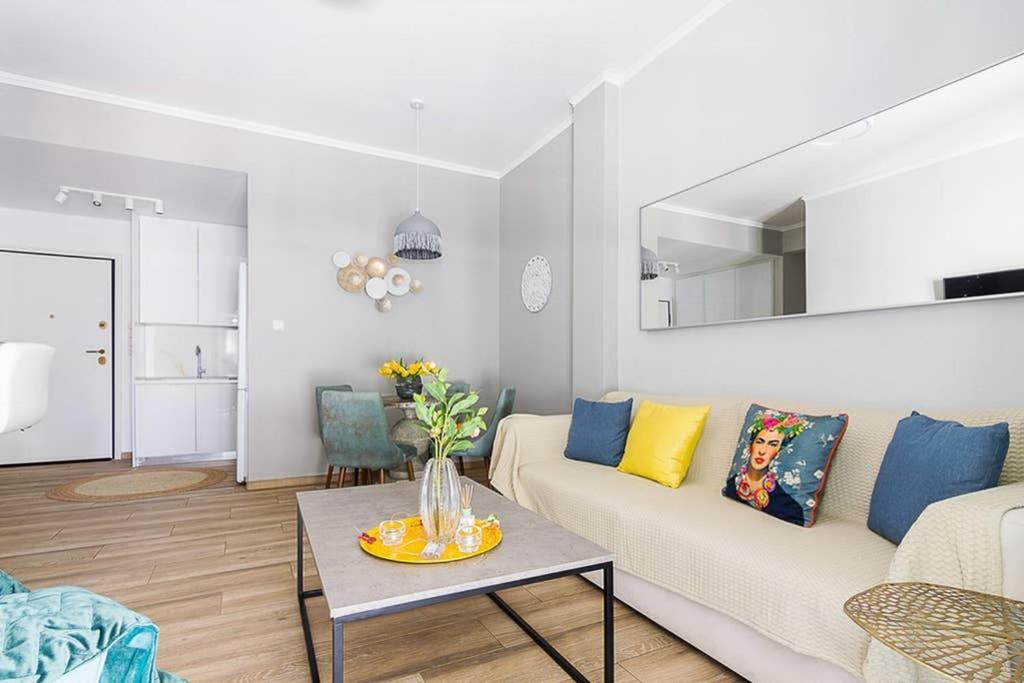Bright Apartment For 6 Ppl In Atény Exteriér fotografie