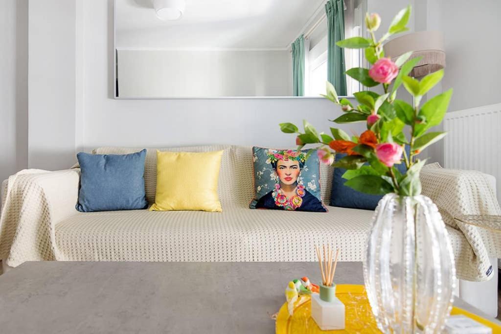 Bright Apartment For 6 Ppl In Atény Exteriér fotografie